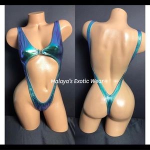 Holographic one piece